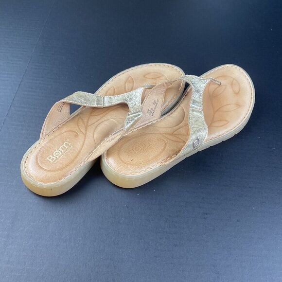 Born Amelie Flip Flops Thongs Leather Gold Sandals Size 10 M F00270 Pre Owned - Picture 16 of 16